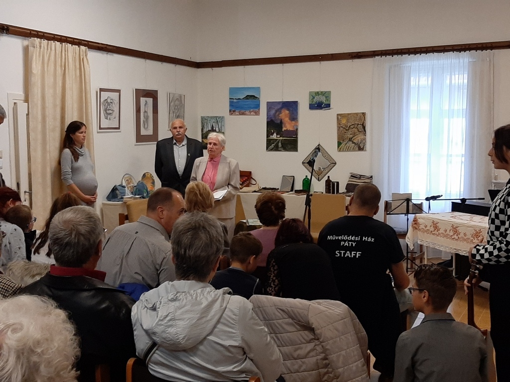 Czentár László és Szabó Andrásné Vilma néni a könyv bemutatóján
